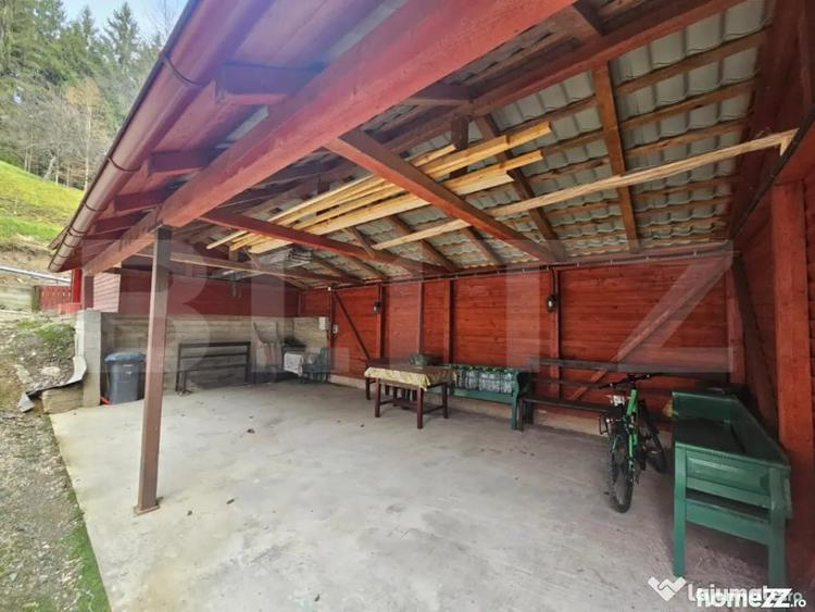 Casă cu 6 camere cu Teren 1565 Mp în Popești