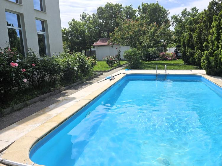 Casă cu 5 camere cu Piscina în Snagov