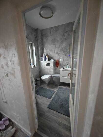 Casă cu 5 camere cu Teren 1100 Mp în Central