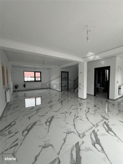Casa de 4 camere OVIDIU - 4