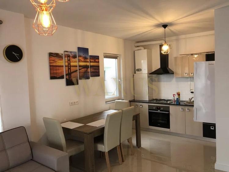Apartament cu 2 camere semidecomandat, mobilat în Calea Moldovei