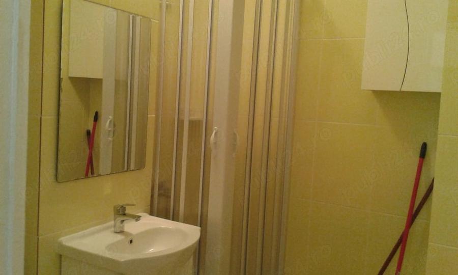 Garsonieră decomandată în Exterior Vest