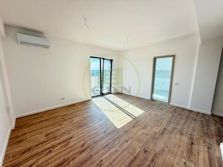Apartament cu 3 camere decomandat în 1 Mai