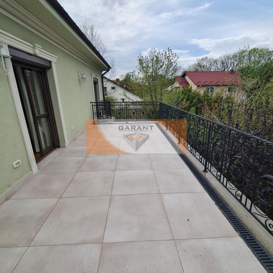 Casă cu 6 camere cu Canalizare în Găvana Platou