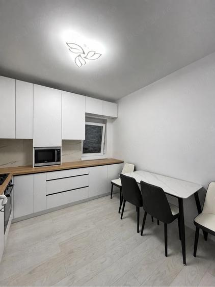 Apartament cu 2 camere decomandat în Tineretului