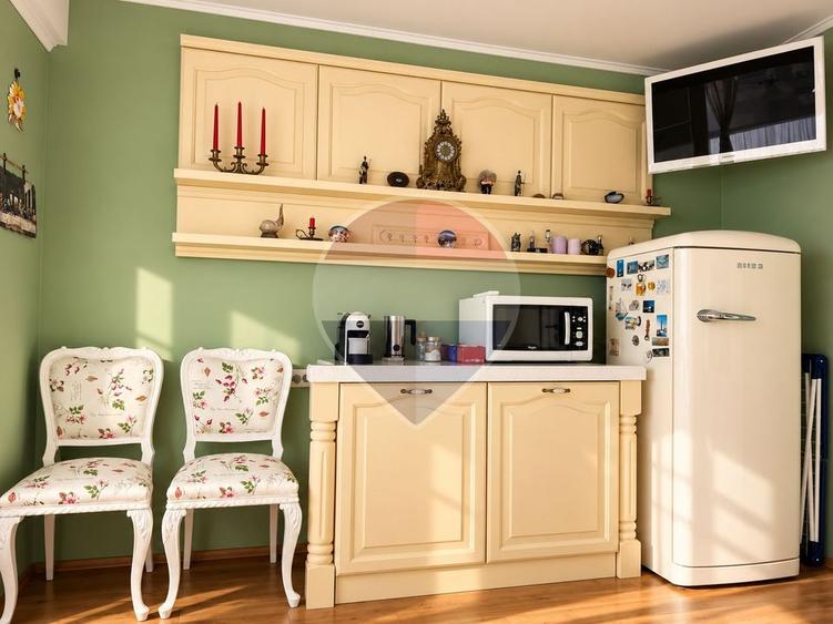 Apartament cu 2 camere semidecomandat, mobilat în P-ța Muncii