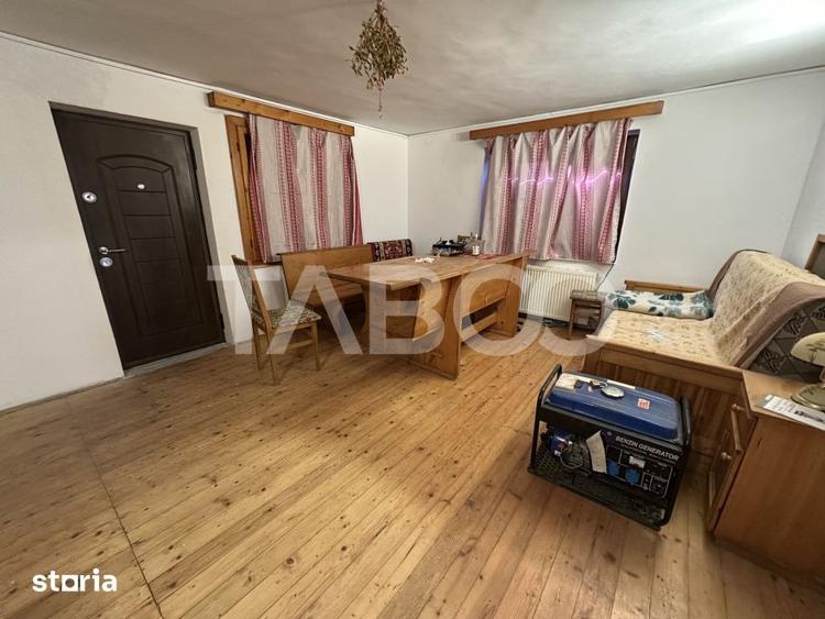 Casă cu 4 camere cu Teren 1200 Mp în Lisa