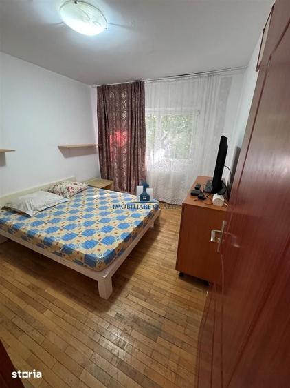Apartament cu 3 camere decomandat în Berceni
