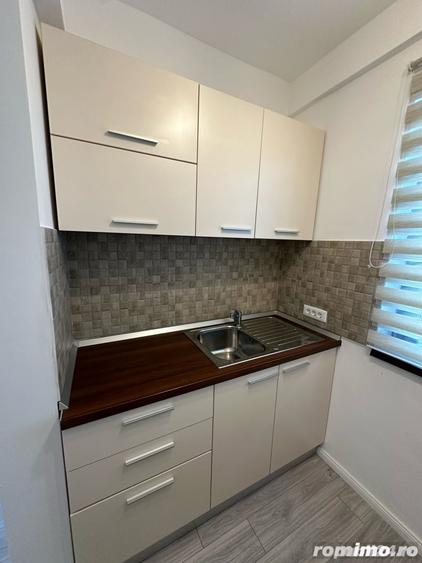 Garsonieră decomandată în Moșilor