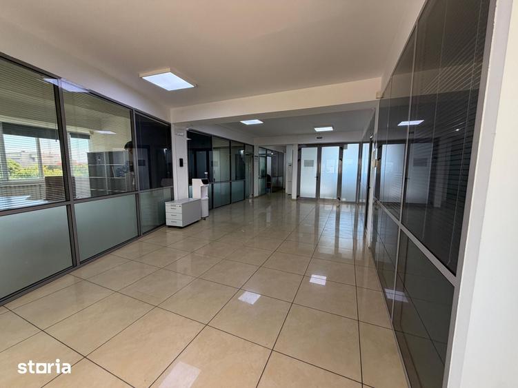 Spațiu comercial, de 208.66 mp, în Central