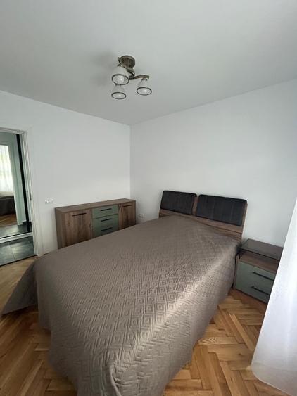 Apartament cu 3 camere în Tomis III