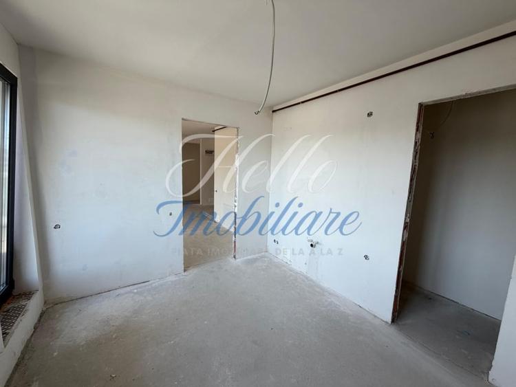 Penthouse cu 3 camere decomandat în Zorilor