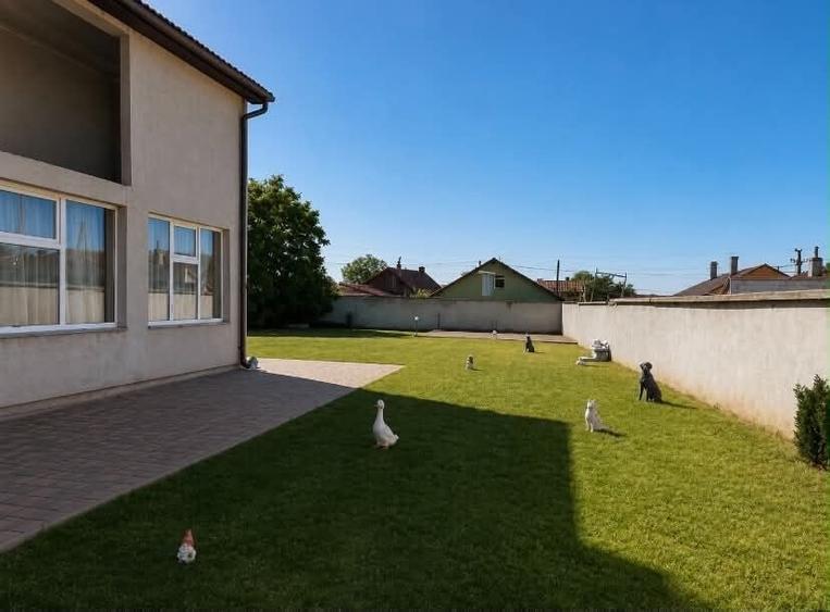 Casă cu 4 camere în Vinga