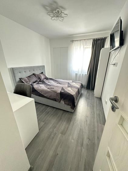 Apartament cu 2 camere în Apărătorii Patriei