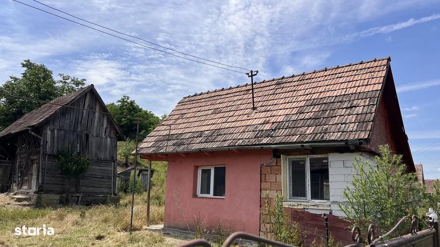 Casă cu 4 camere în Șeulia de Mureș