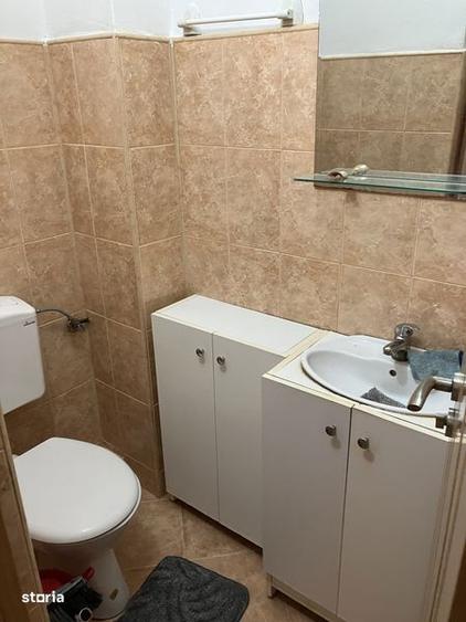 Inchiriez apartament 3 camere - 7
