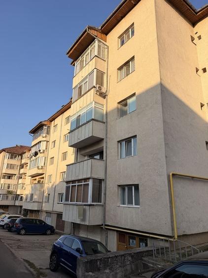 Apartament cu 2 camere decomandat în Ostroveni