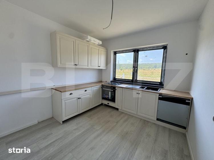 Casă cu 4 camere cu Teren 528 Mp în Corunca