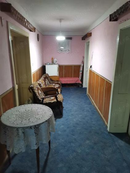 Casă cu 3 camere cu Teren 2000 Mp în Central