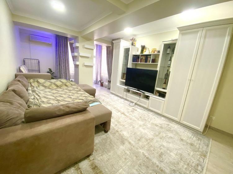 Apartament cu 2 camere decomandat în Calea București