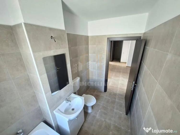 Apartament cu 3 camere decomandat în Sânpetru