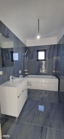 Casă cu 3 camere cu Teren 270 Mp în Central