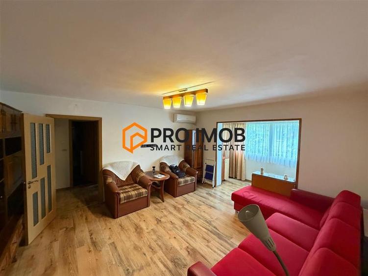 Apartament cu 2 camere semidecomandat, mobilat în Unirii Sud