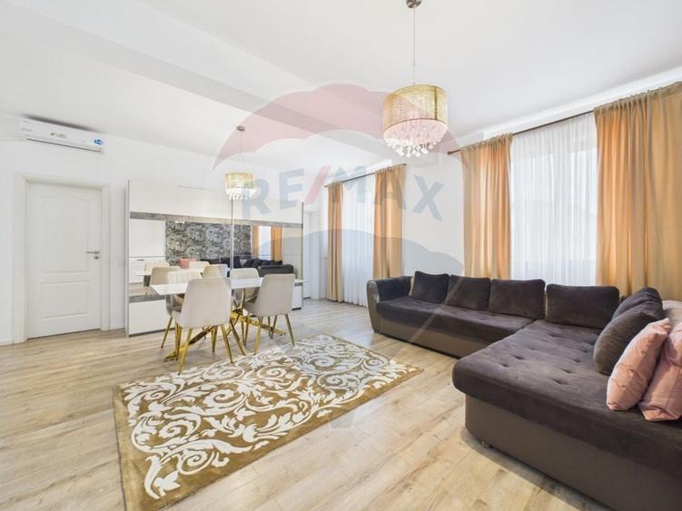 Apartament cu 3 camere decomandat, mobilat în Bucureștii Noi