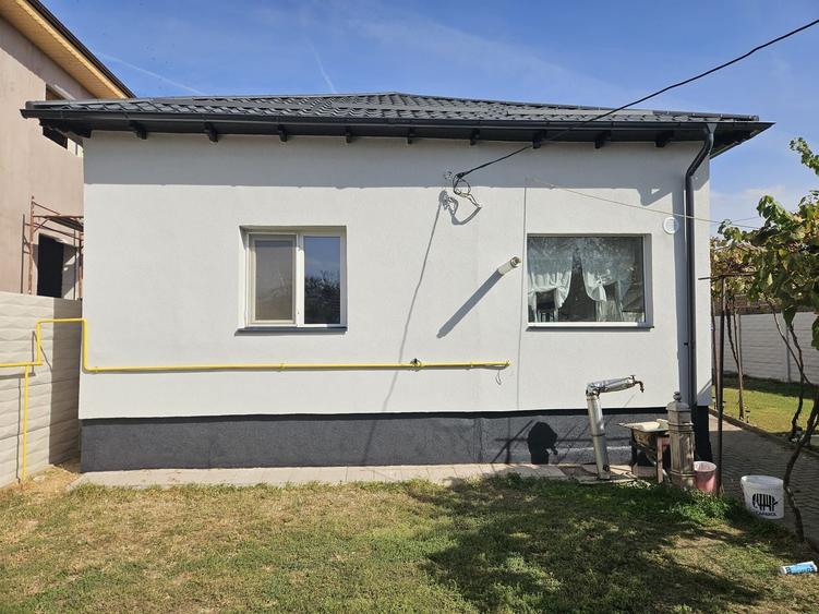 Casă cu 4 camere în Central