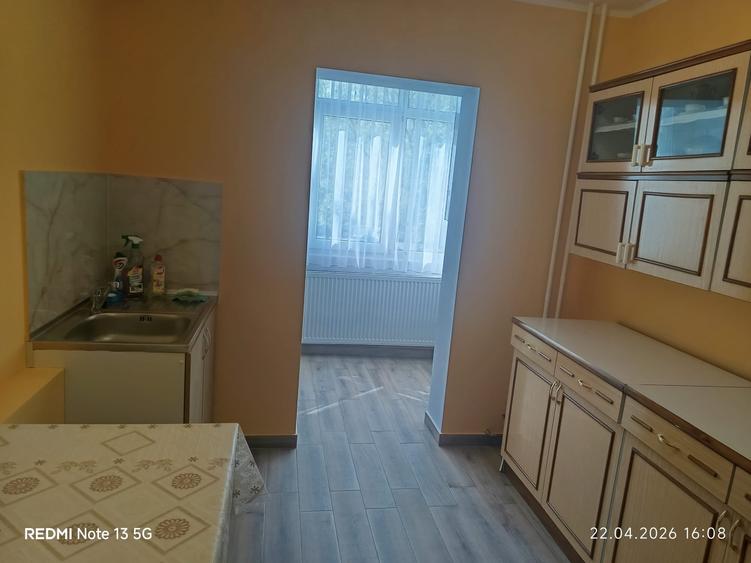 Apartament cu 2 camere decomandat în Soarelui