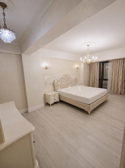Apartament cu 3 camere decomandat, mobilat în Nerva Traian