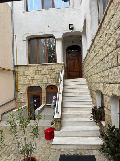 Casă cu 4 camere în Năvodari Tabără