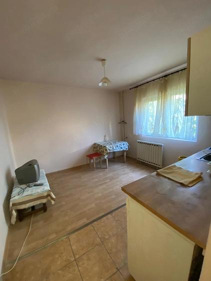 Garsonieră semidecomandată în Crihala