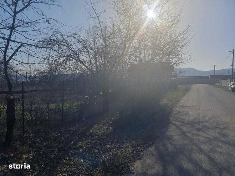 Teren de 882 mp, în Bănești