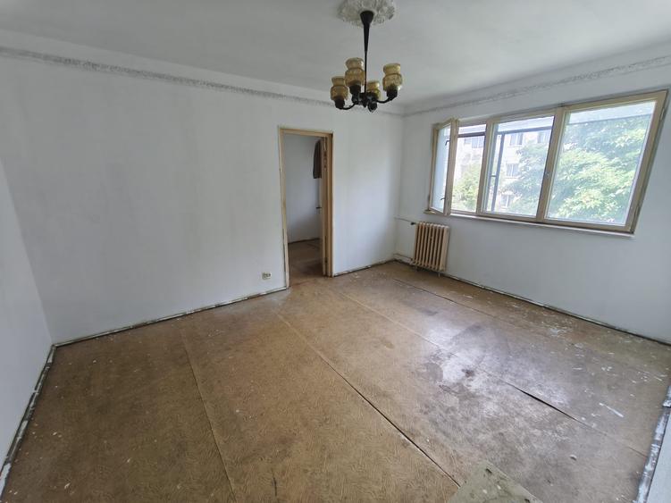 ROANDY-Apartament 3 camere la un pret accesibil-Malu Rosu - 1