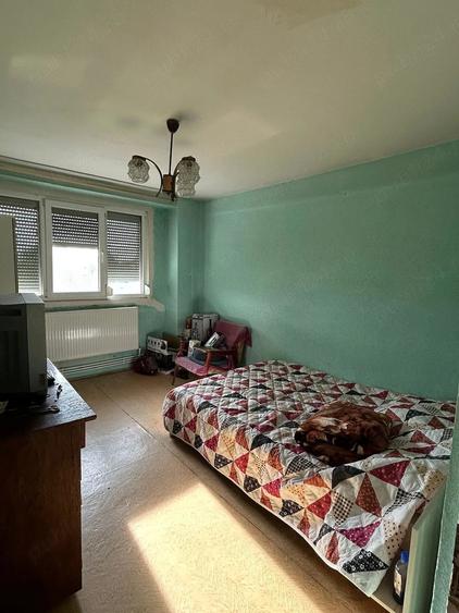 Apartament cu 4 camere decomandat în Micro 38