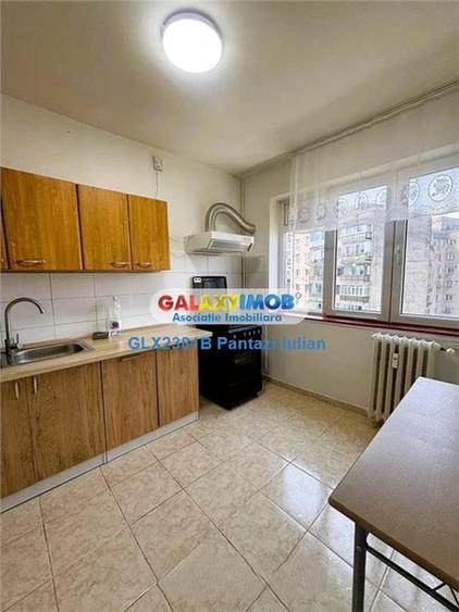 Apartament cu 3 camere decomandat, mobilat în Dristor
