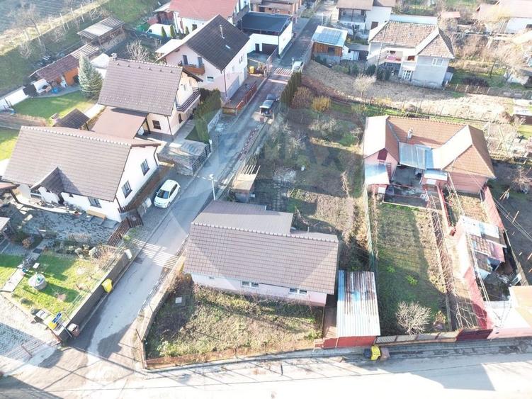 Casă cu 3 camere cu Teren 545 Mp în Central