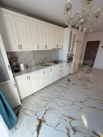 Apartament cu 3 camere decomandat, mobilat în Sud