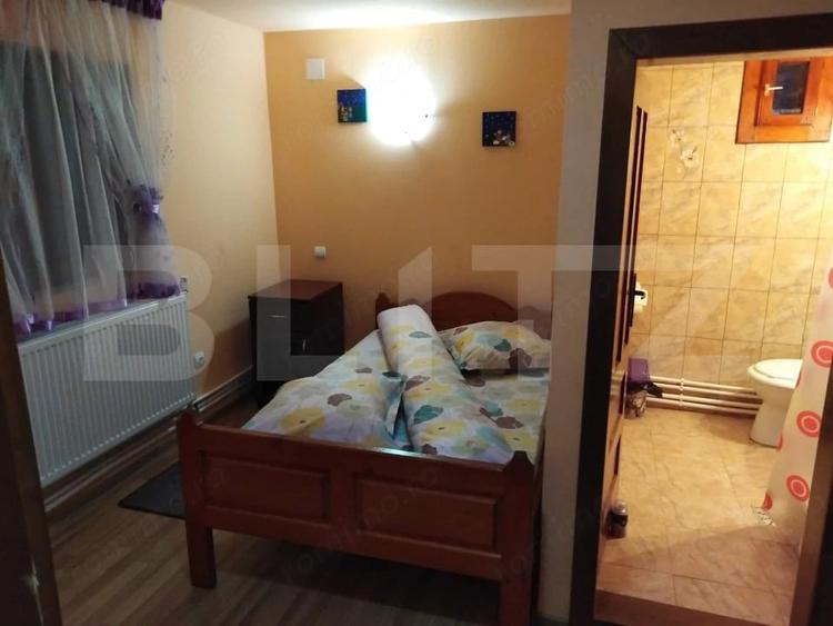 Casă cu 4 camere cu Teren 1002 Mp în Deal