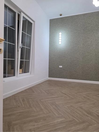 Casă cu Teren 400 Mp în Central