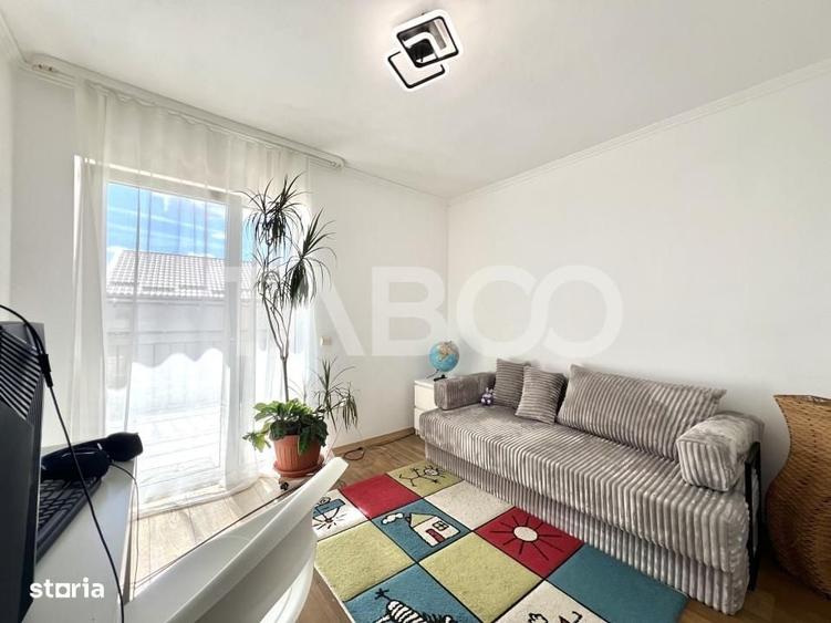 Apartament cu 4 camere semidecomandat în Între Lacuri