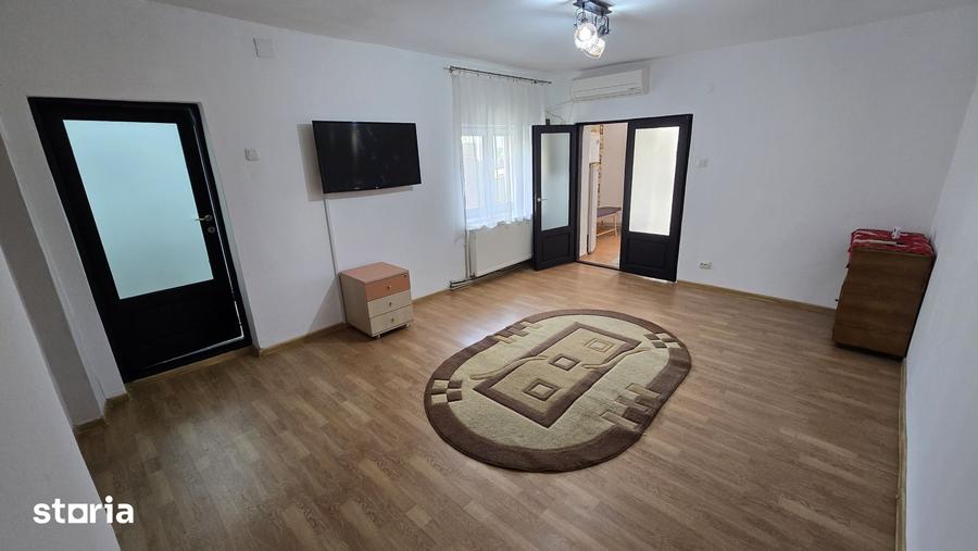 Casă cu 2 camere cu Canalizare în Chitila