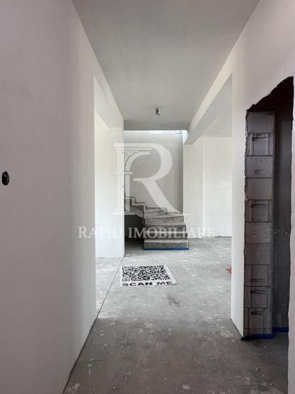 Casă individuală cu 4 camere cu Canalizare în Dealuri Oradea
