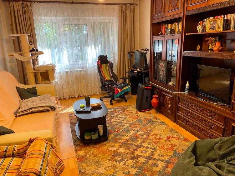 Apartament cu 2 camere decomandat în Complex Studențesc