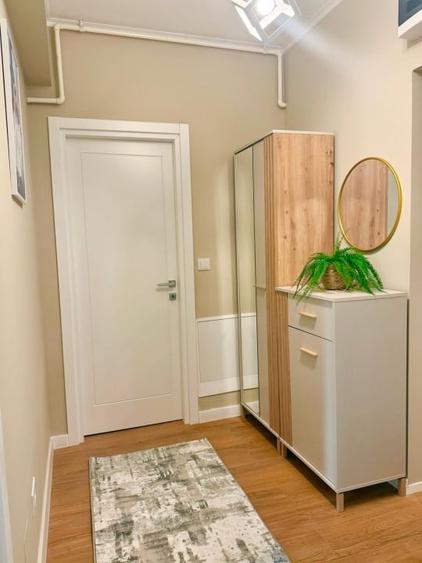Apartament cu 2 camere semidecomandat, mobilat în Pipera