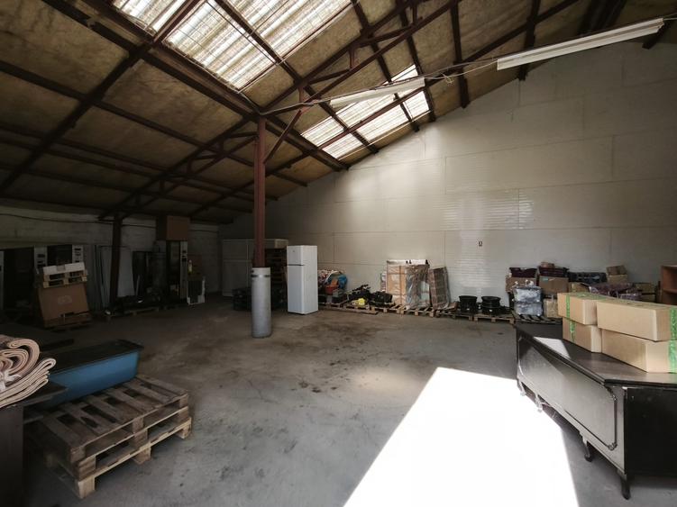 Spațiu industrial, de 153 mp, în Exterior Est