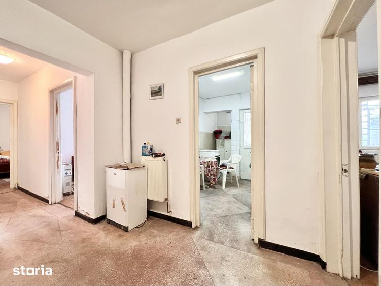 Apartament cu 3 camere decomandat în Central