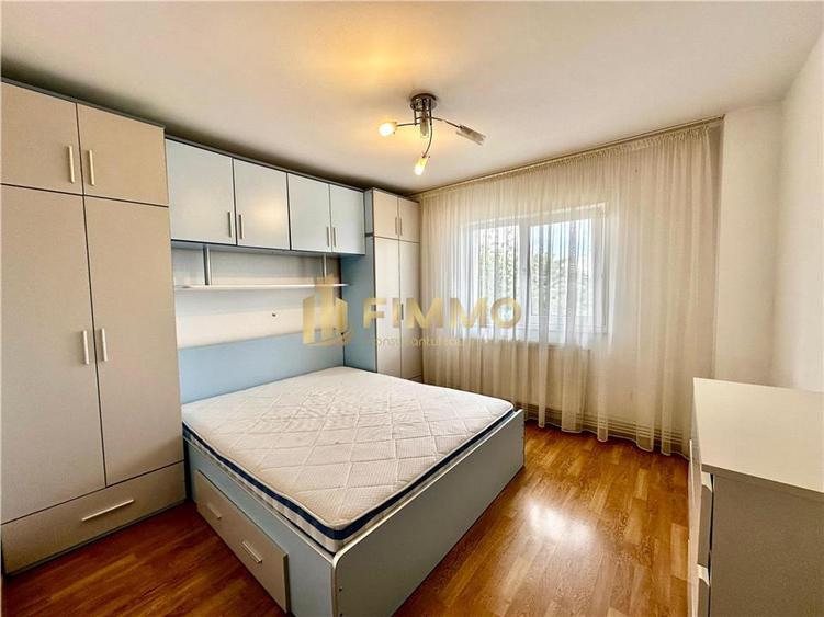 Apartament cu 2 camere semidecomandat în Obcini