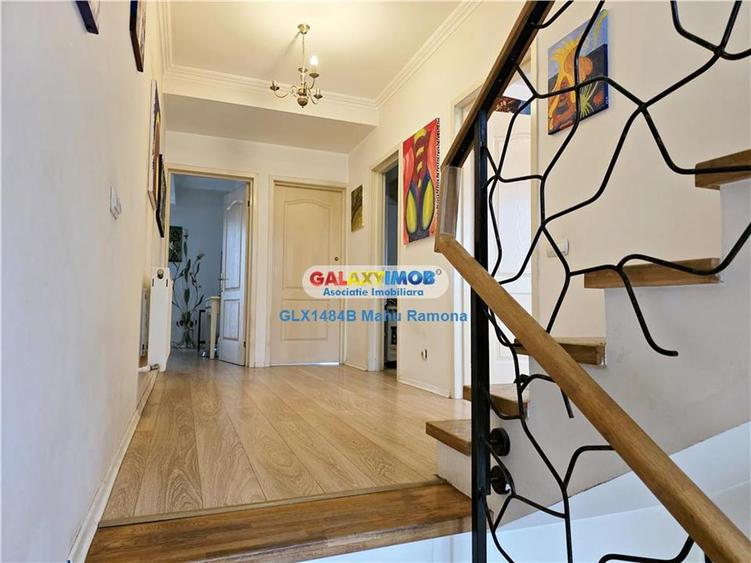 Casă cu 6 camere cu Teren 276 Mp în Est